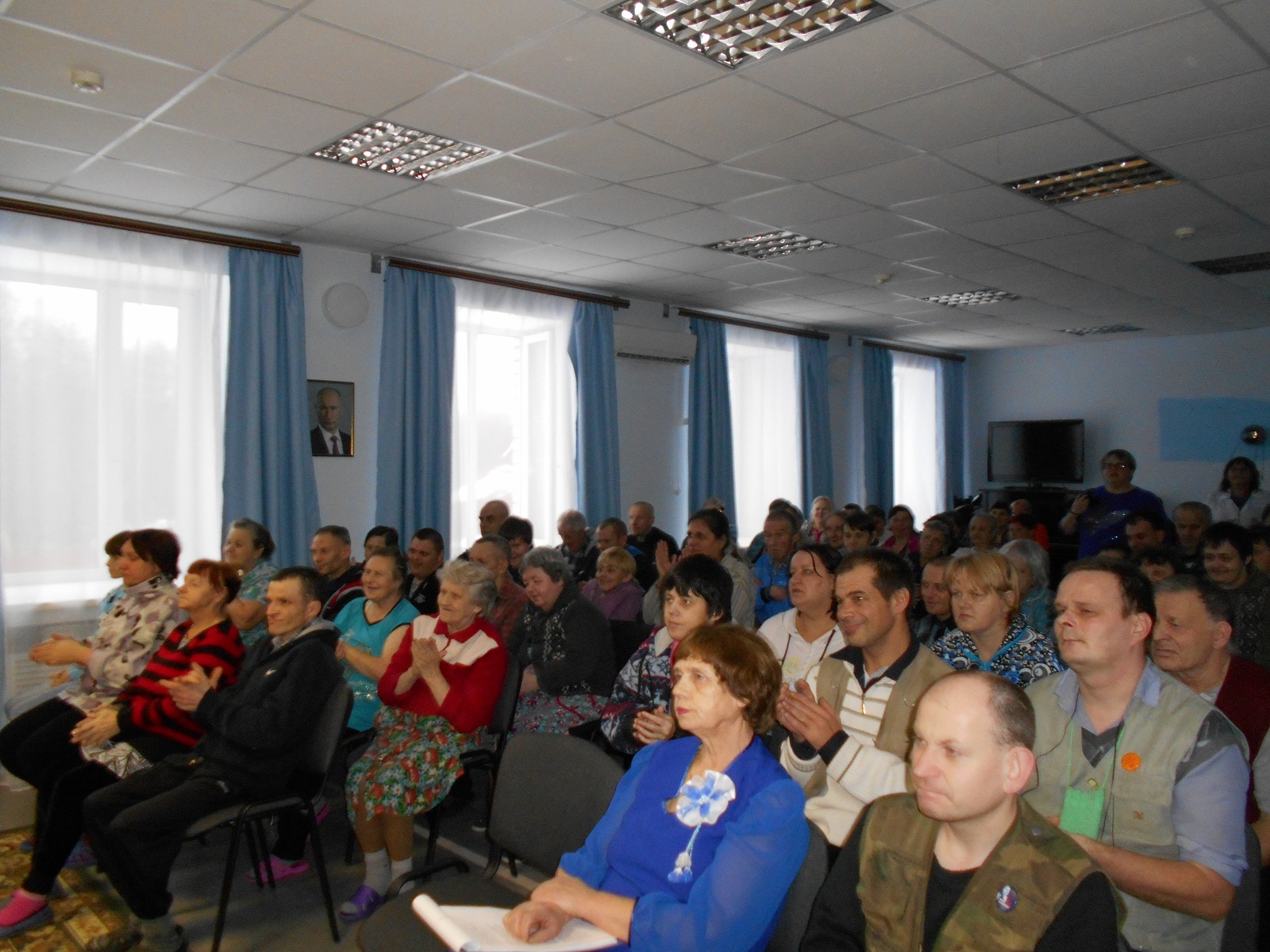 Благотворительный концерт «Пусть доброты прибавится на свете»  в Вогнемском психоневрологическом интернате, приуроченный к Декаде инвалидов.