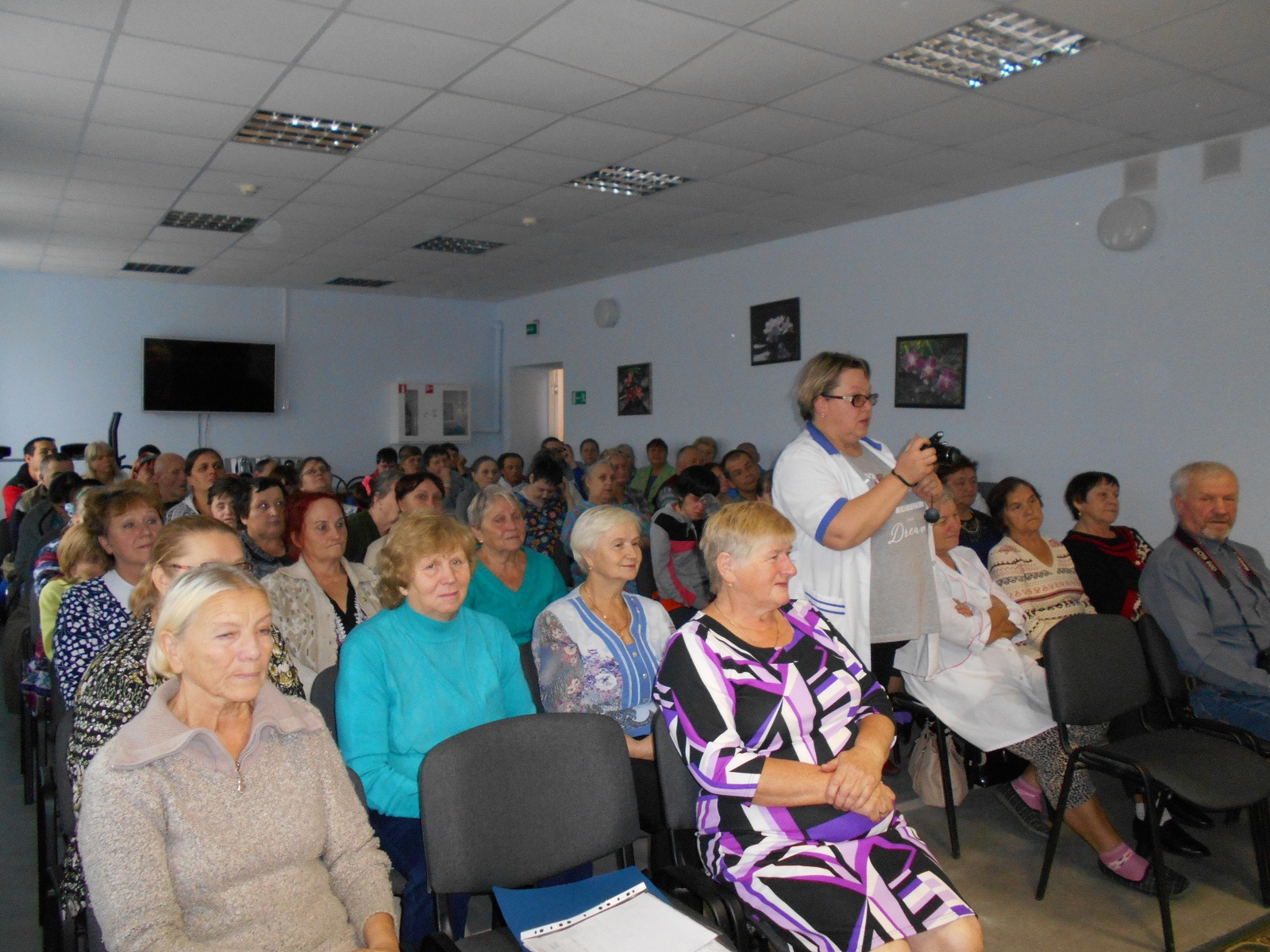 Волонтерская деятельность. Выездное мероприятие «Тепло души» в Вогнемском психоневрологическом  интернате.