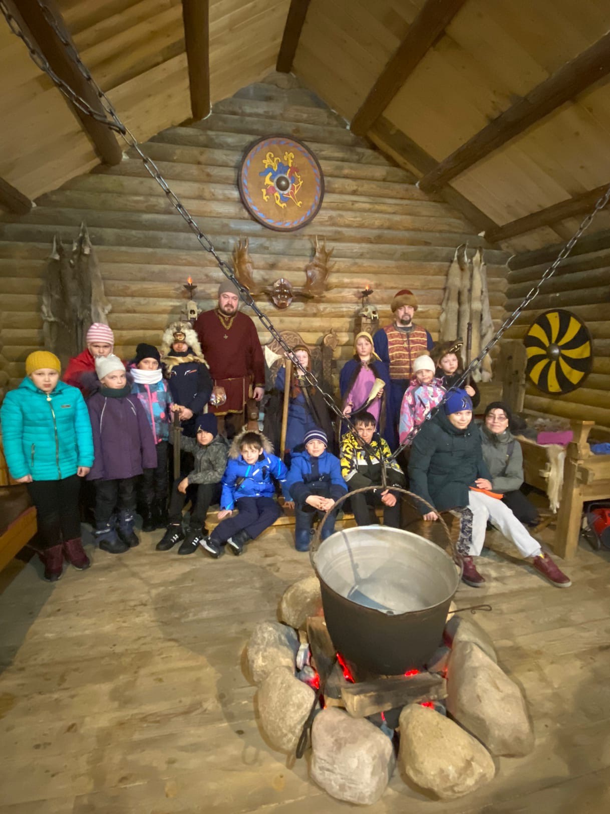 Историко–этнографический комплекс «Древнерусское поселение Сугорье»