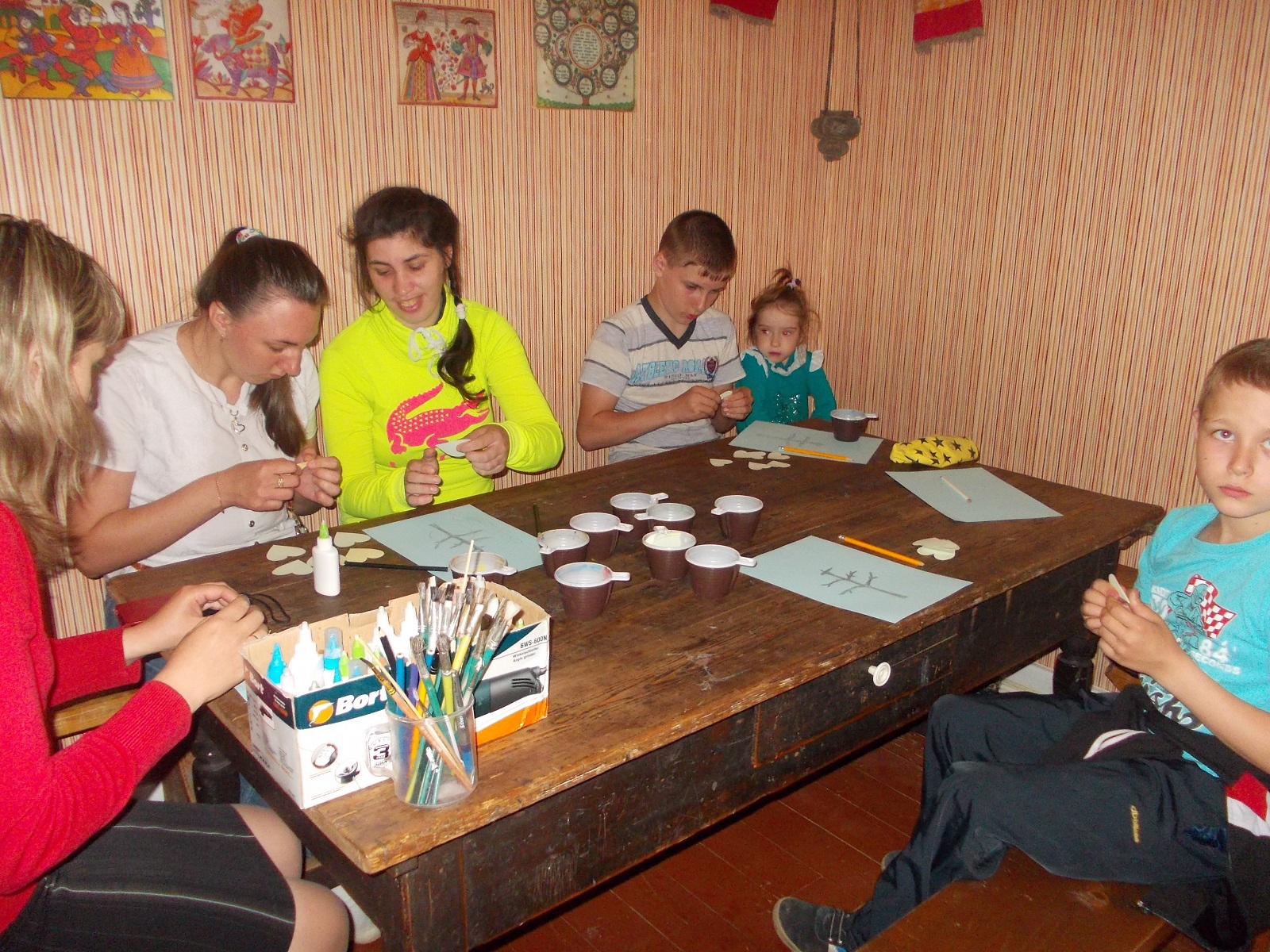 Мастер - класс по изготовлению панно из сердечек «Необыкновенное дерево настроения».