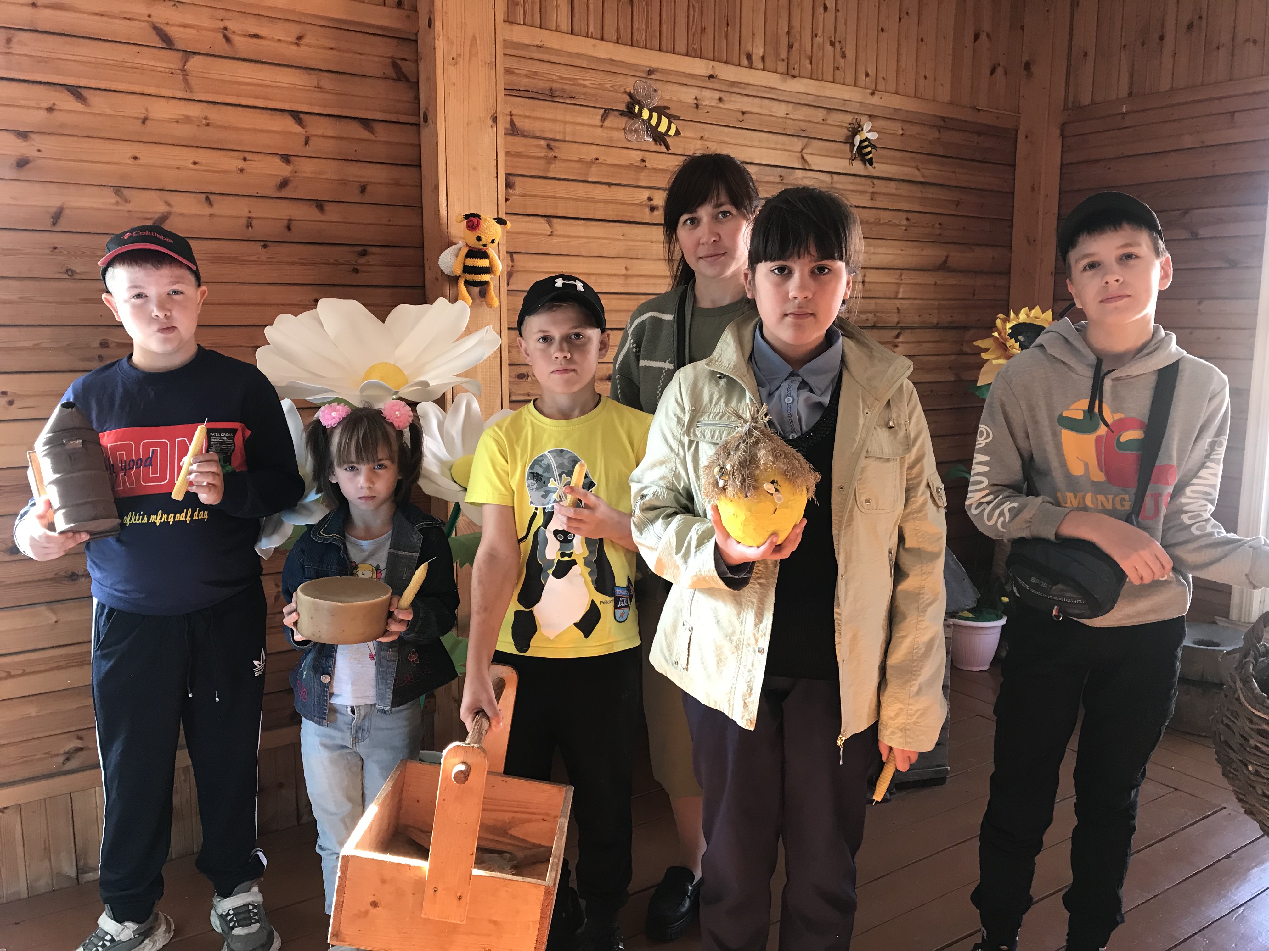 Выставка "Жизнь пчел". 