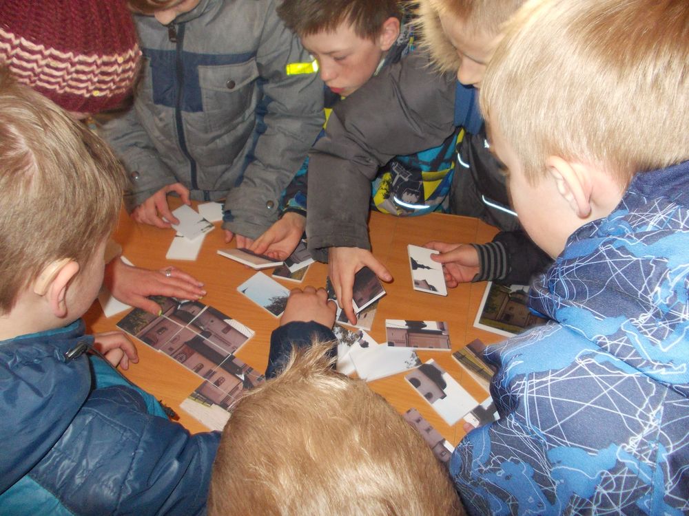 В дни весенних каникул дети-инвалиды открывали тайны монастырских грамот в Кирилло-Белозерском музее-заповеднике