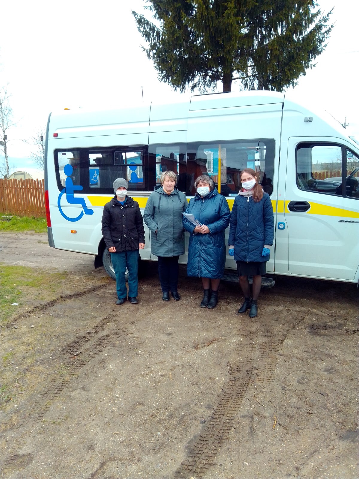 Проверка состояния жилищных условий многодетных семей,  имеющих четырех и более несовершеннолетних детей