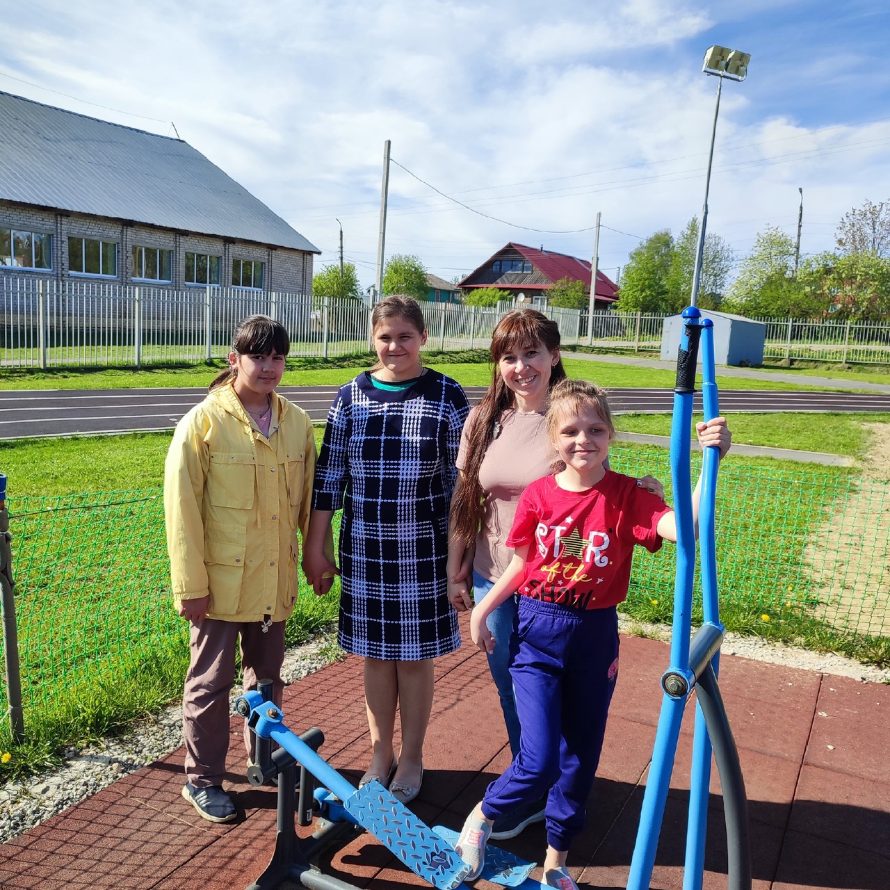 Ребята, социально-реабилитационного отделения посетили городской стадион